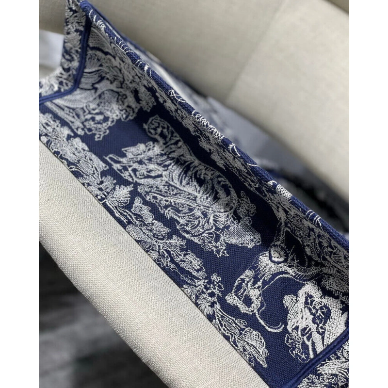 41.5 x 35 Dior Book Tote Blue Toile de Jouy Reverse Embroidery - Image 8