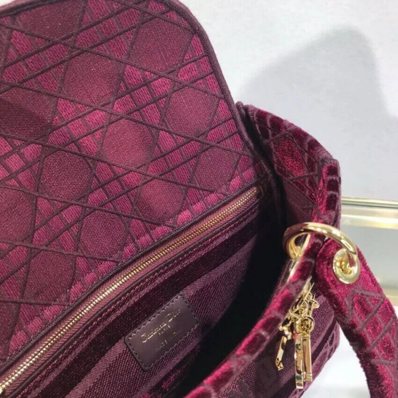 Can be ca Dior Medium Lady D-Lite Bag Burgundy Cannage Embroidered Velvet - Image 10