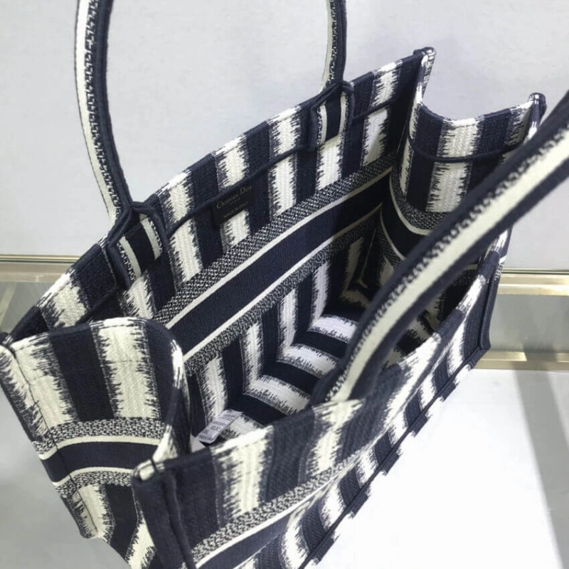 'Christia Dior Small Book Tote D-Stripes Embroidery - Image 9