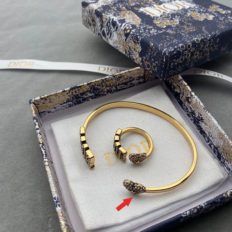 Diorevolution Cuff Bracelet Antique Metal and White Crystals Gold TopPick 5217 - Image 3