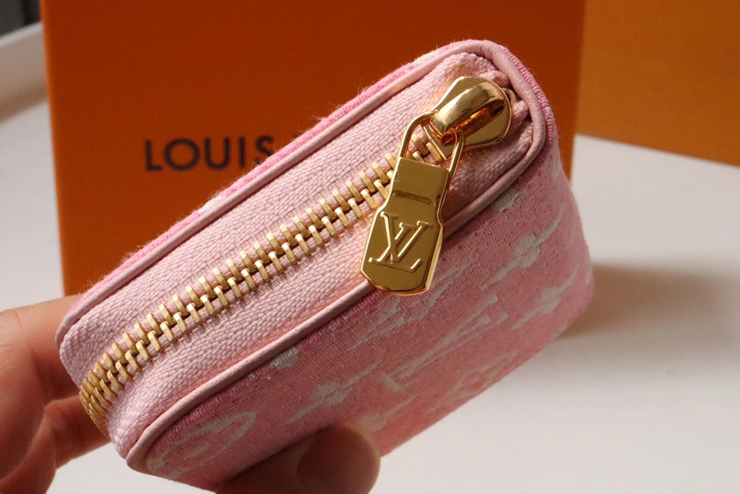 Durable 4122 Louis Vuitton AAA Quality Wallets - Image 3