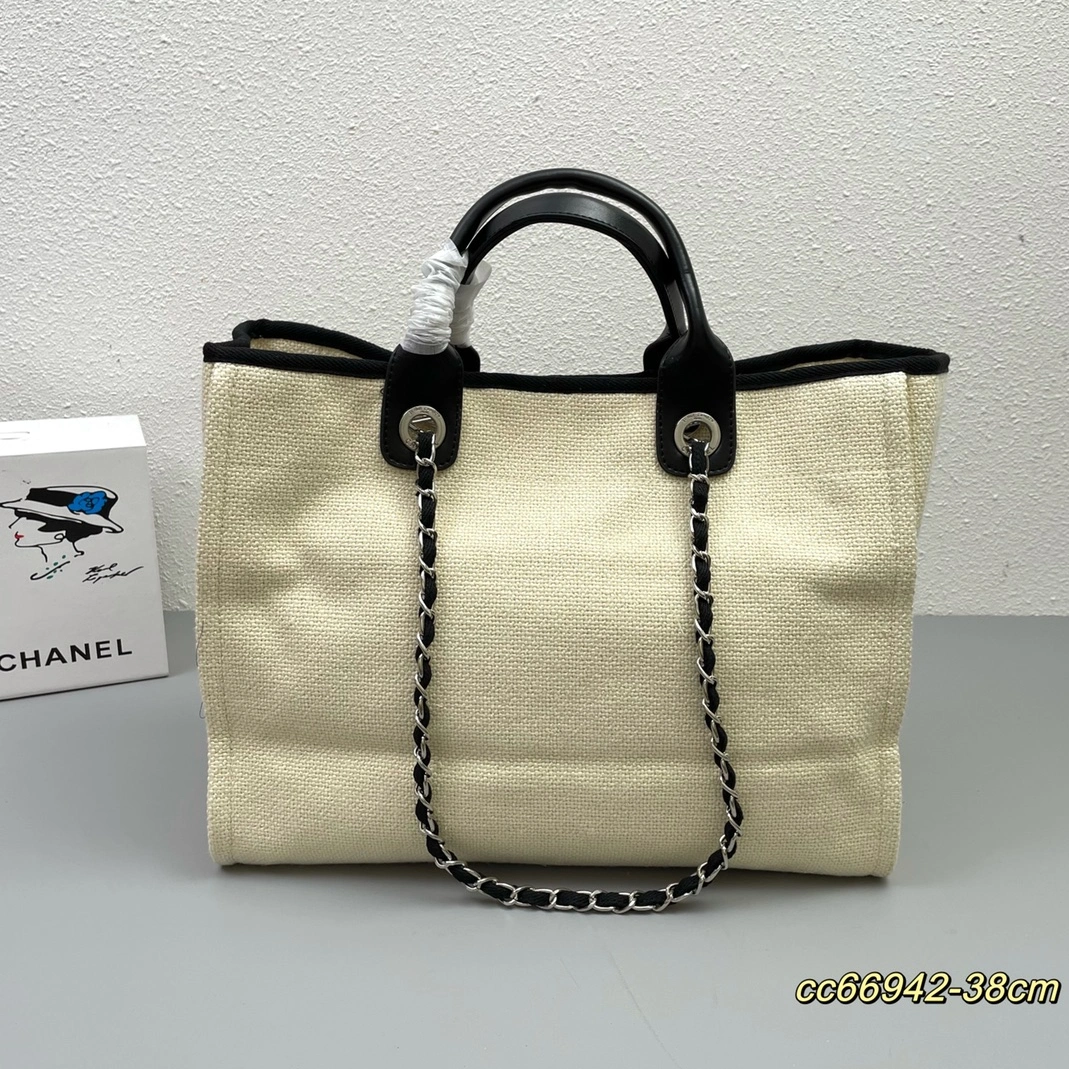 Durable 4697 Chanel AAA Quality Handbags For Women