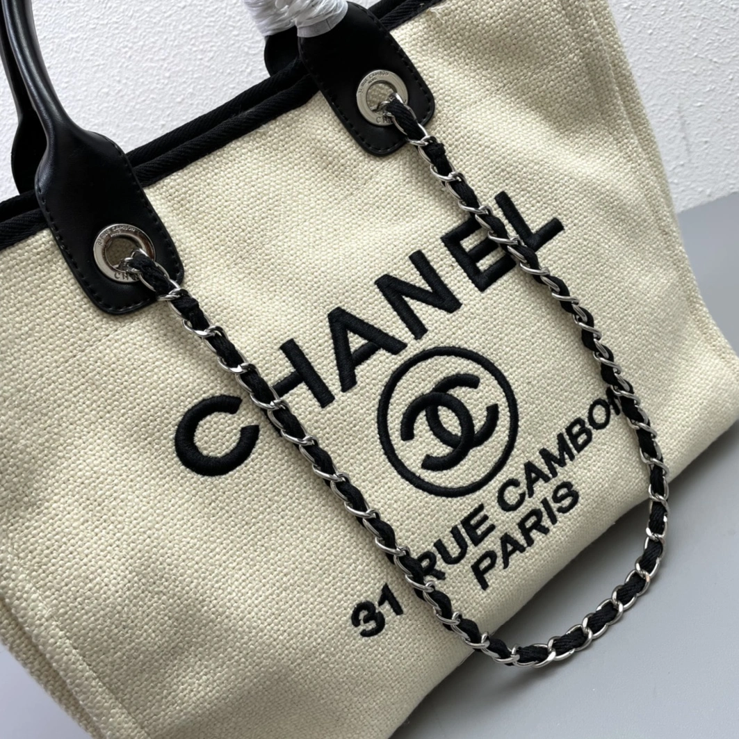 Durable 4697 Chanel AAA Quality Handbags For Women - Image 5
