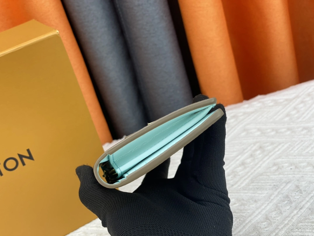 Durable 5001 Louis Vuitton AAA Quality Wallets - Image 5