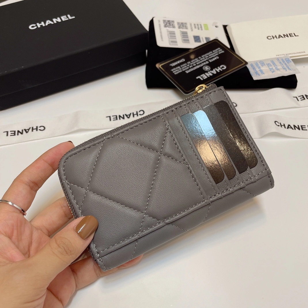 Durable 5952 Chanel Card Case - Image 3