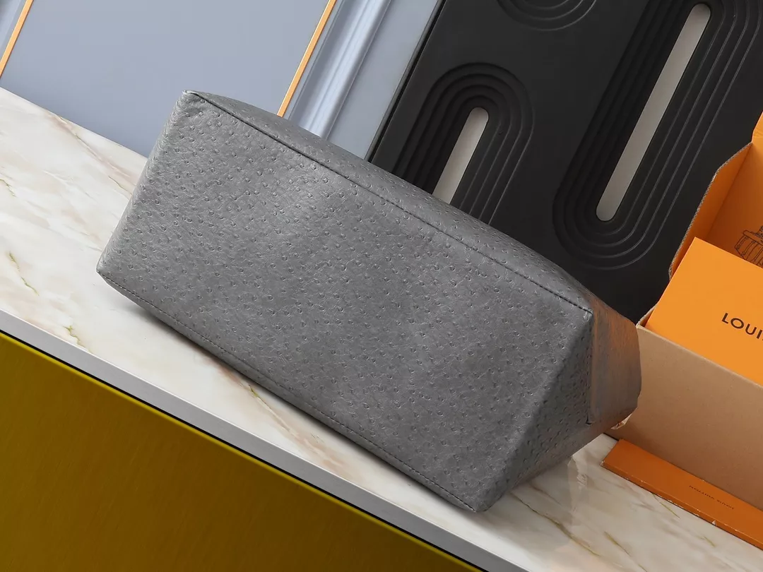 EasyMatch 6897 Louis Vuitton AAA Quality Tote-Handbags For Women - Image 4