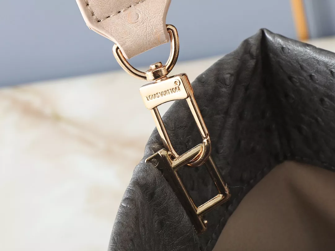 EasyMatch 6897 Louis Vuitton AAA Quality Tote-Handbags For Women - Image 6