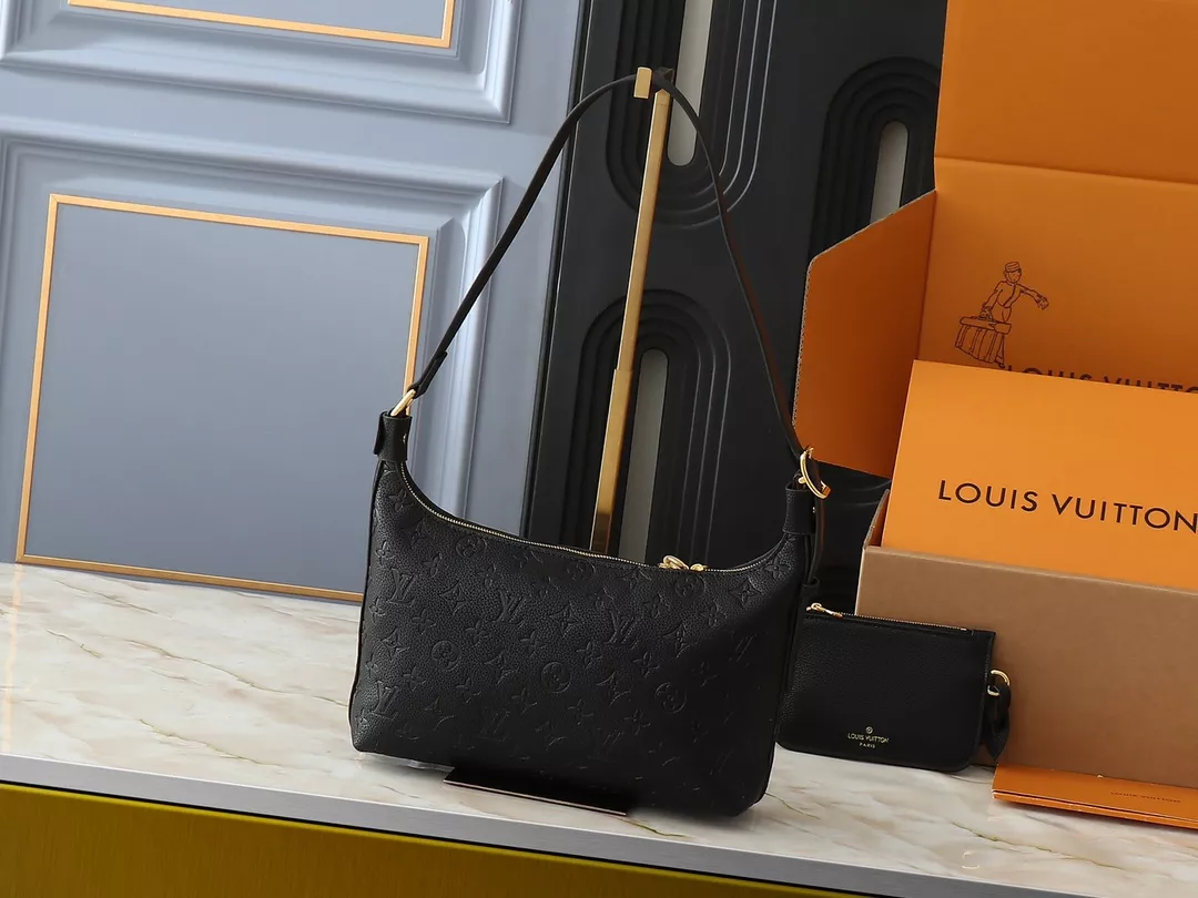 Efficient 1832 Louis Vuitton AAA Quality Shoulder Bags For Women - Image 3