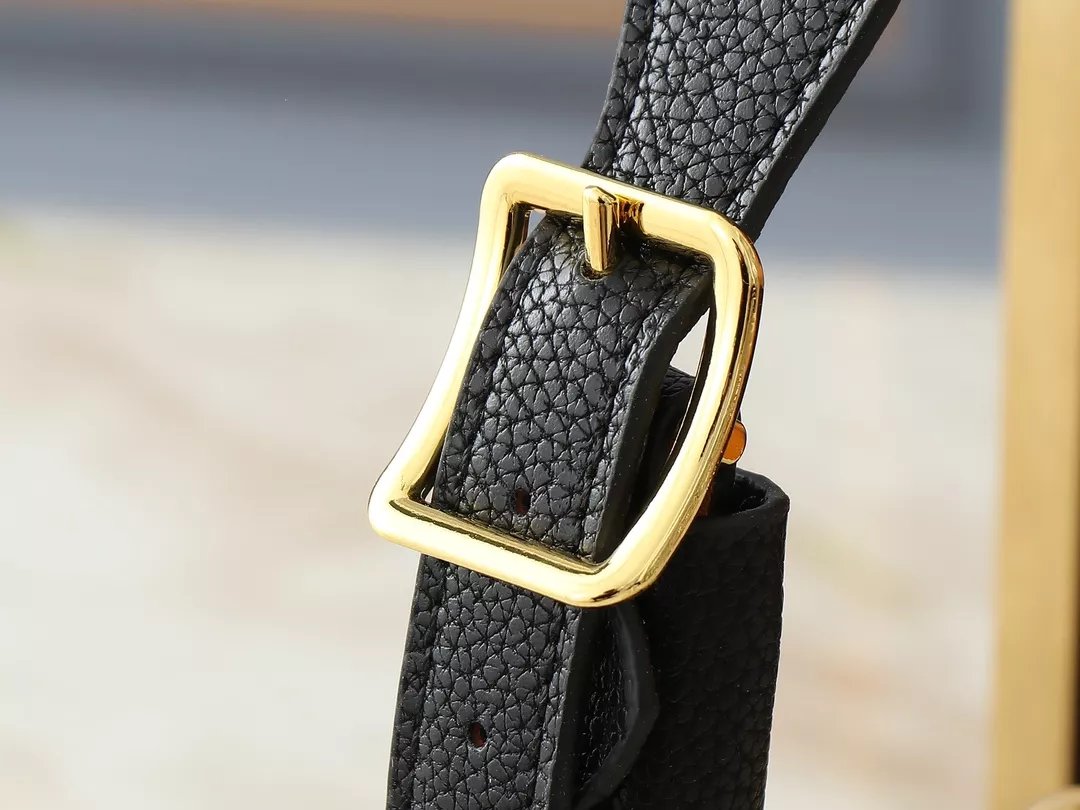 Efficient 1832 Louis Vuitton AAA Quality Shoulder Bags For Women - Image 7