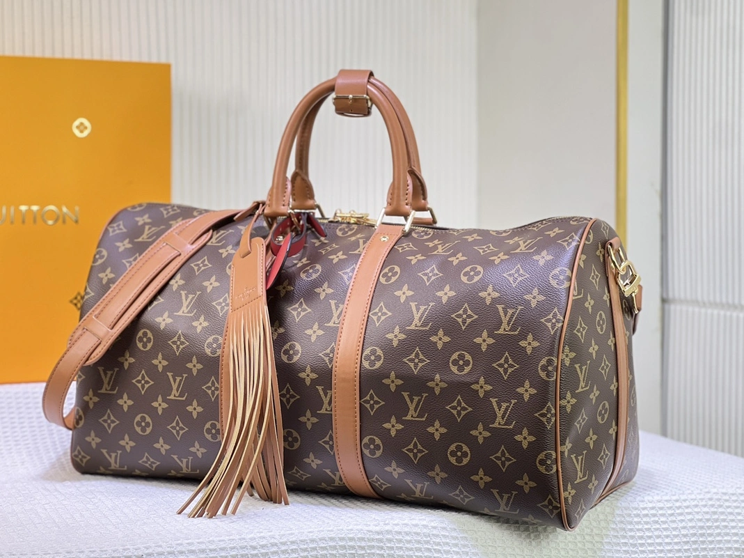 Efficient 4584 Louis Vuitton Travel Bags For Women - Image 3