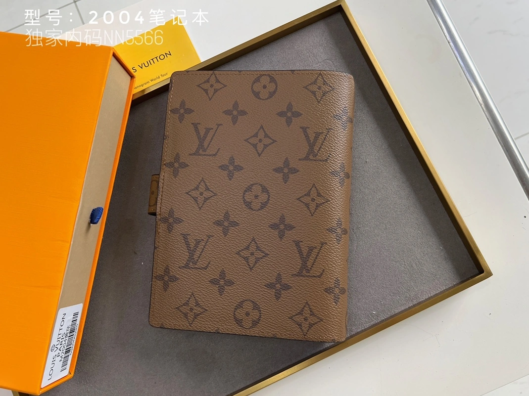 Elegant 3693 Louis Vuitton LV Card Case