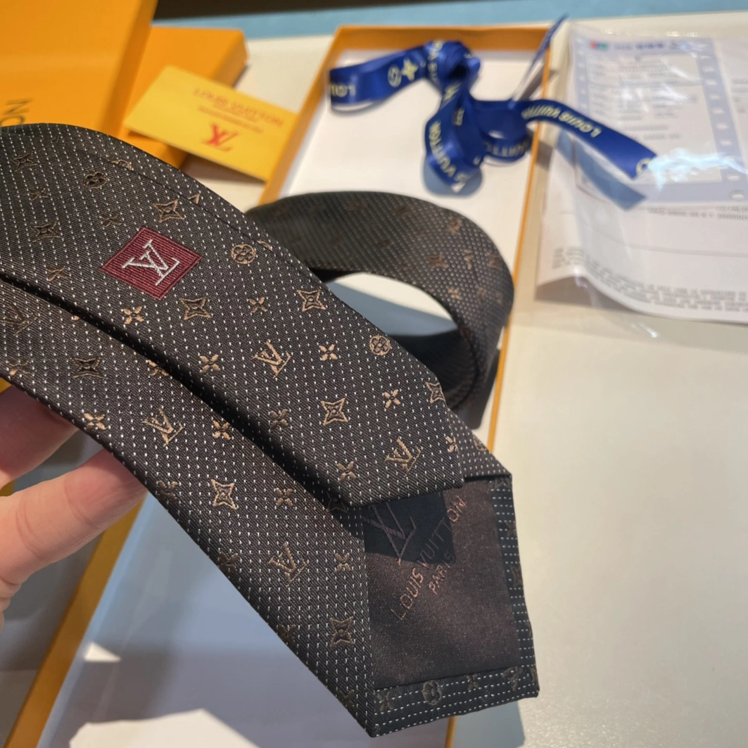 Elegant 6042 Louis Vuitton LV Necktie For Men - Image 5
