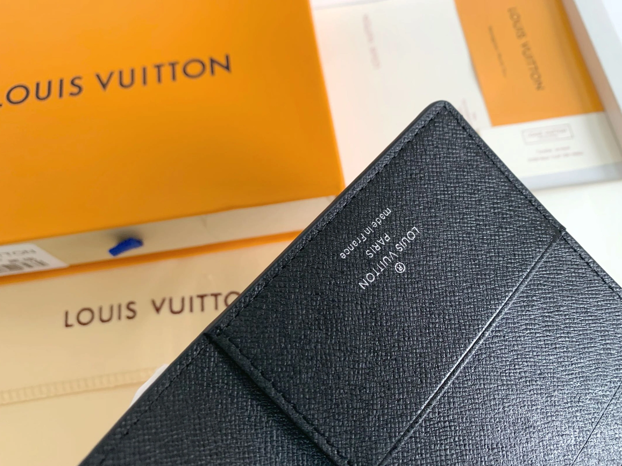 EyeCatching 7087 Louis Vuitton Card Case For Unisex - Image 4