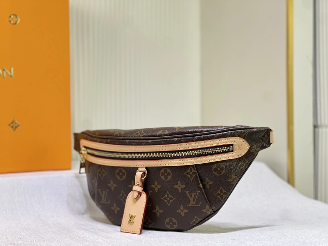 EyeCatching 9640 Louis Vuitton LV AAA Quality Belt Bags For Unisex