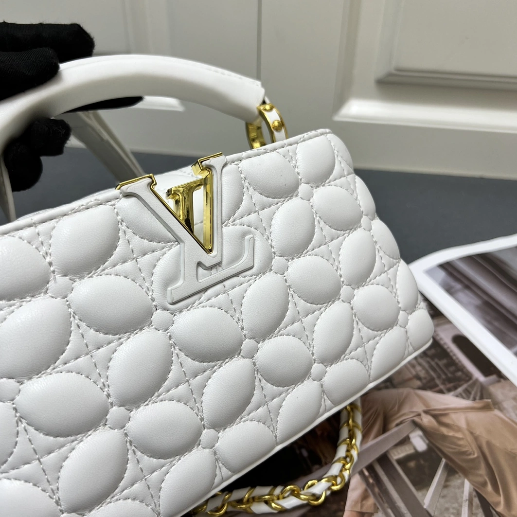 Fashionable 4246 Louis Vuitton AAA Quality Messenger Bags For Women - Image 4