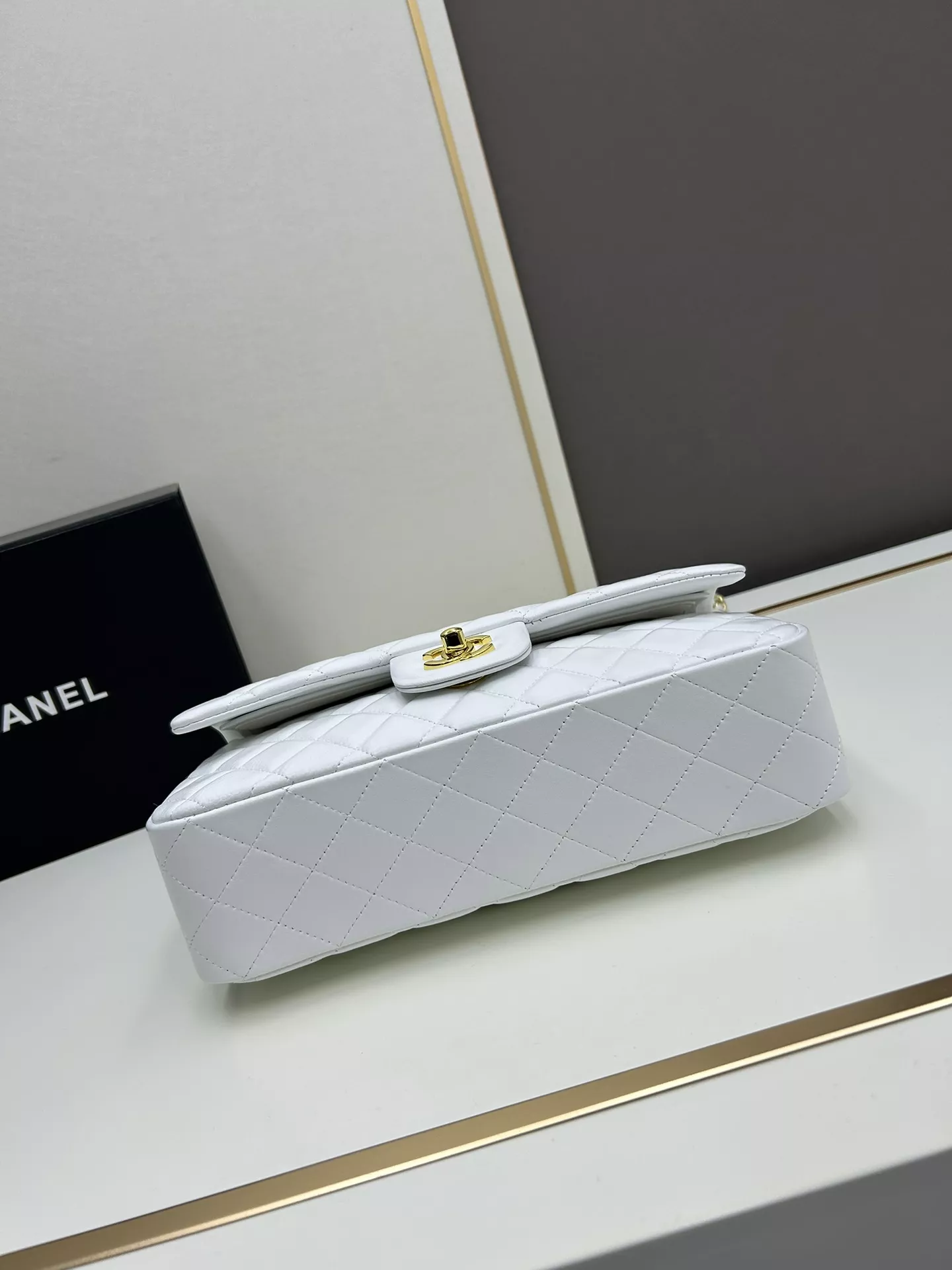 Fashionable 4483 Chanel AAA Quality Shoulder Bags For Women - Image 4