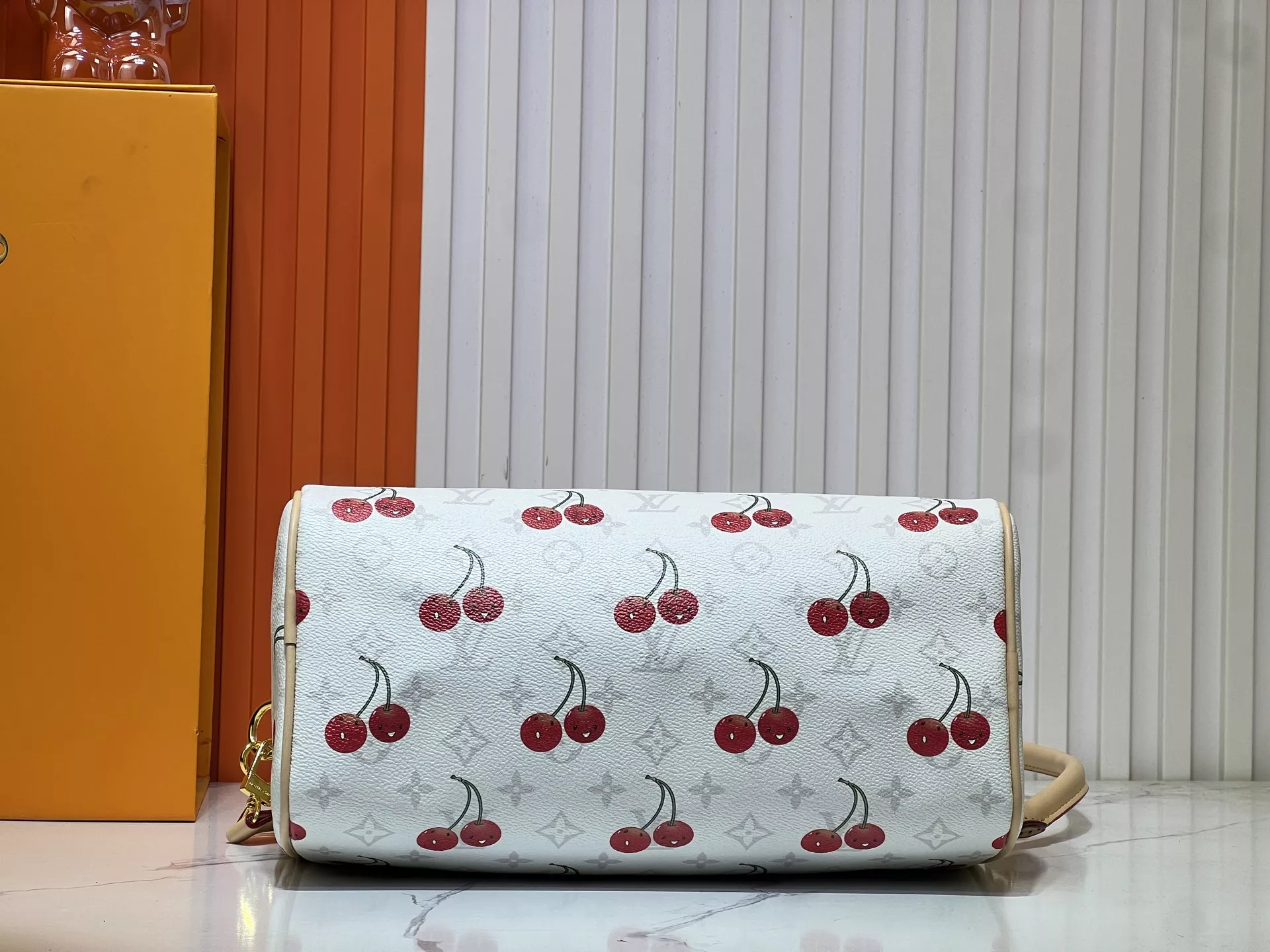 Flexible 3374 Louis Vuitton AAA Quality Handbags For Women - Image 7