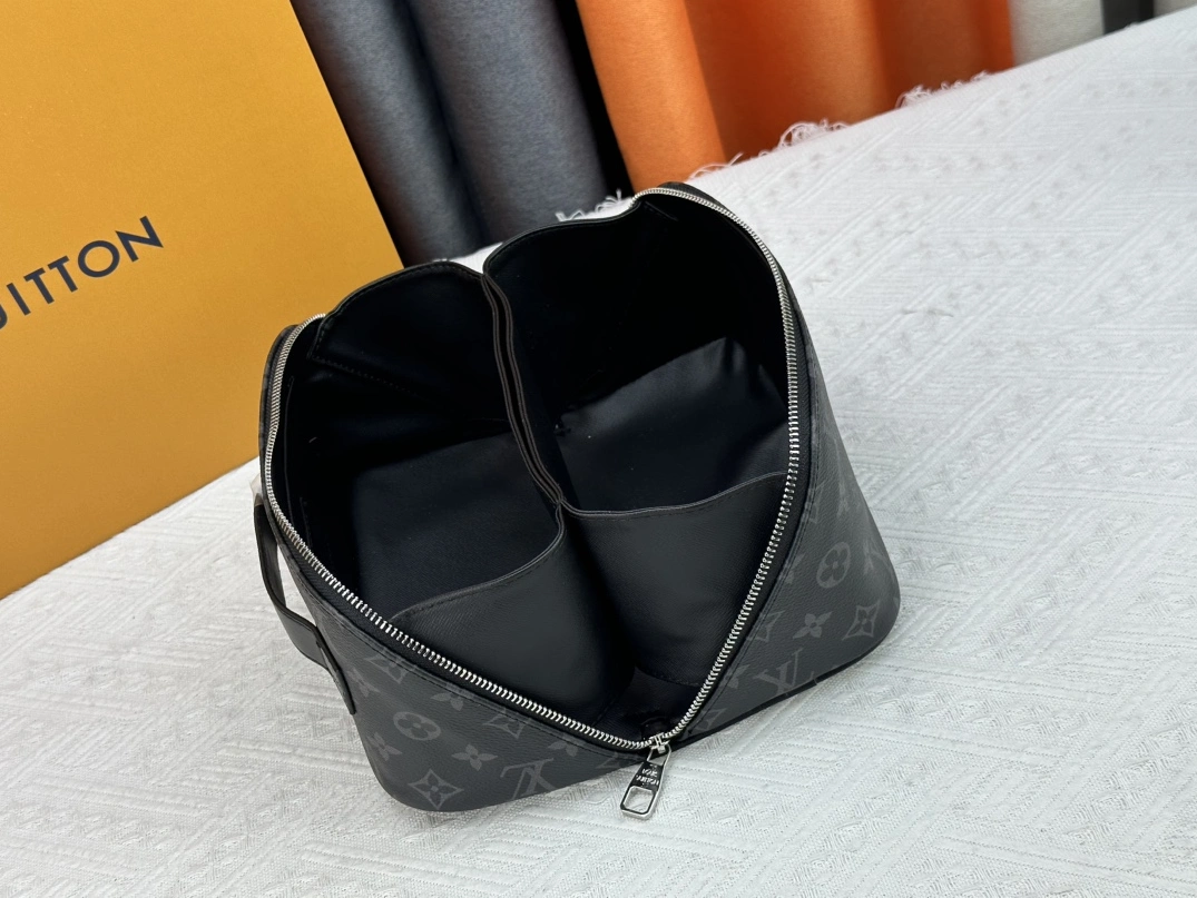 Flexible 7746 Louis Vuitton AAA Quality Handbags - Image 7