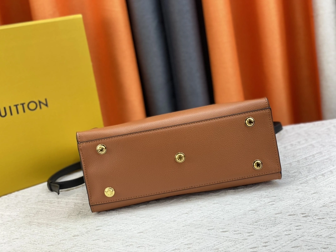 Functional 5081 Louis Vuitton AAA Quality Handbags For Women - Image 4