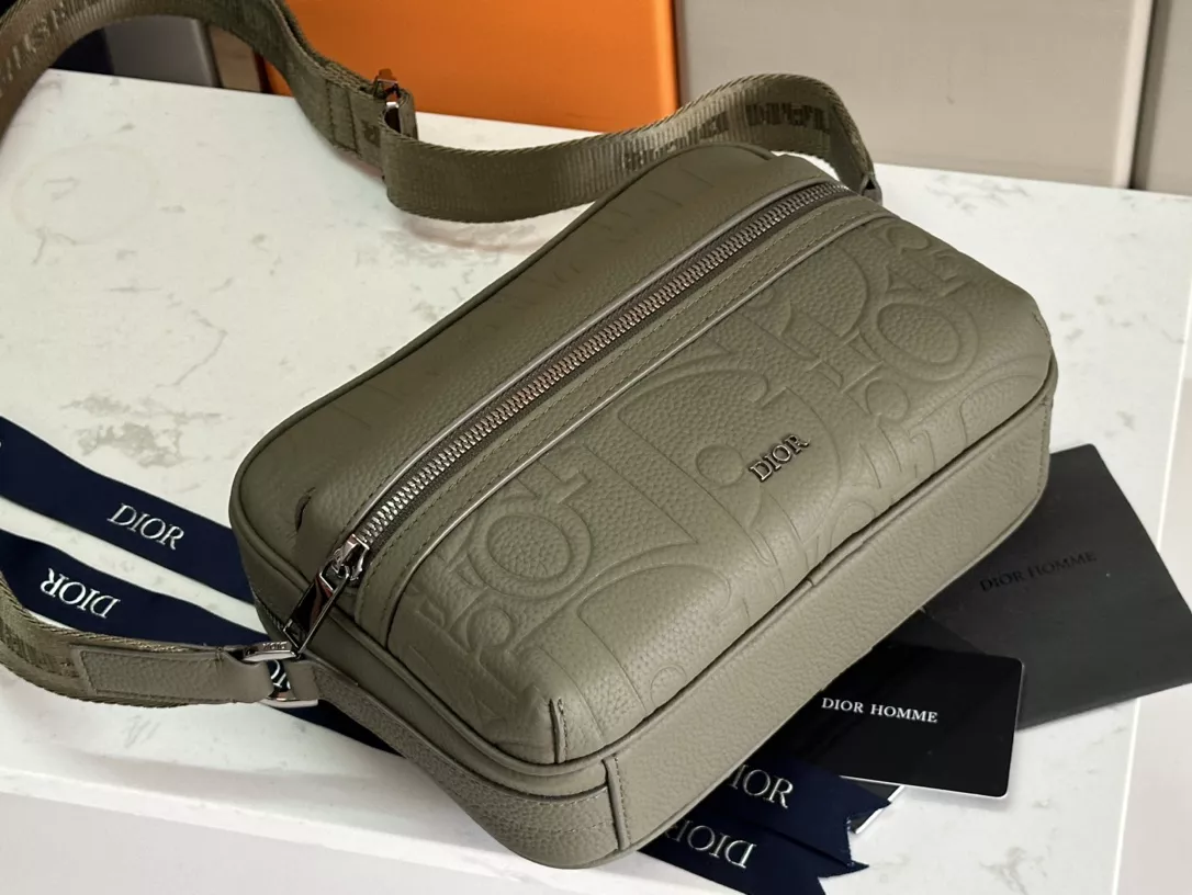 GoAnywhere 7424 Christian Dior AAA Man Messenger Bags - Image 3