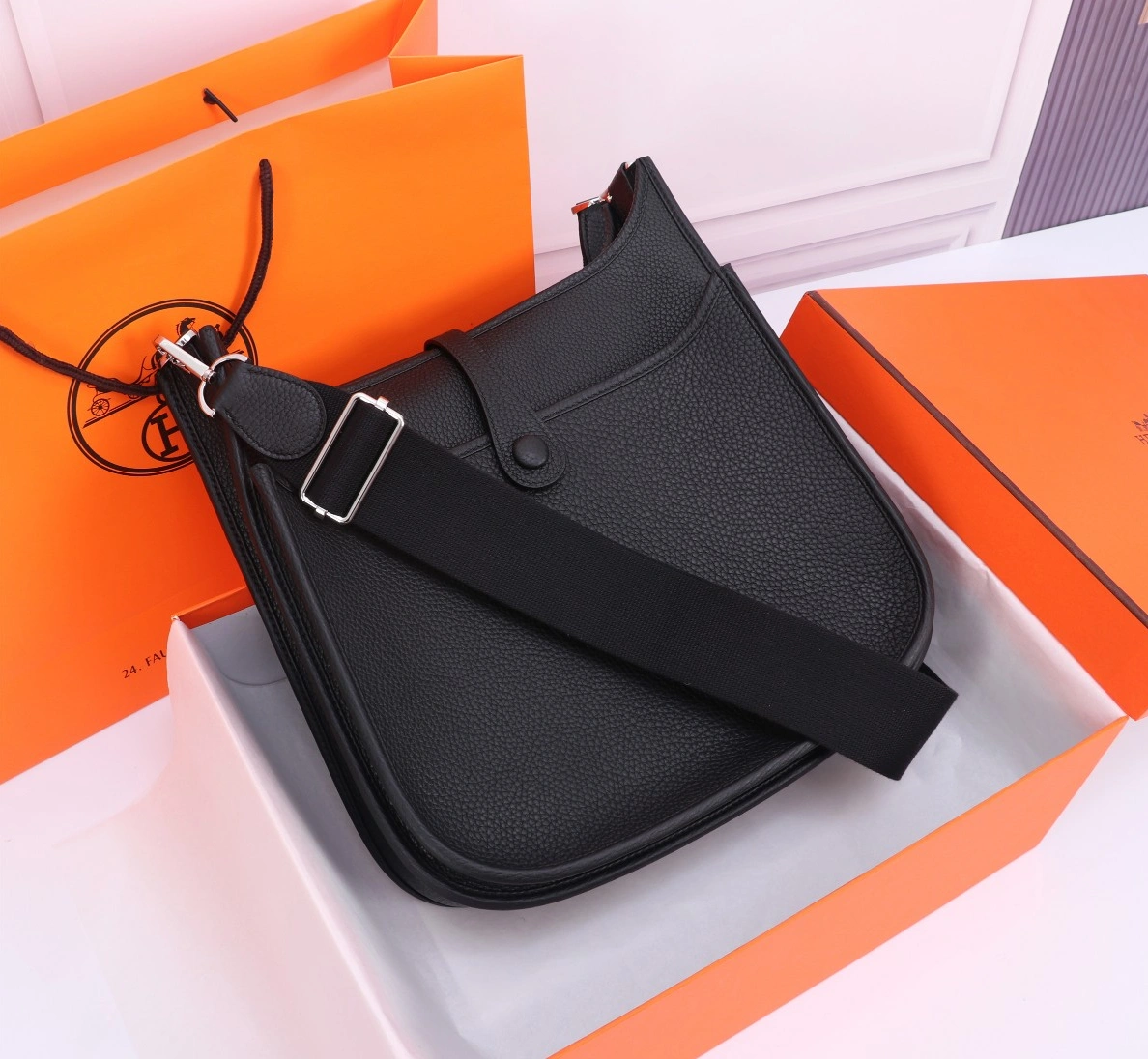 GoAnywhere 9841 Hermes AAA Quality Messenger Bags For Women