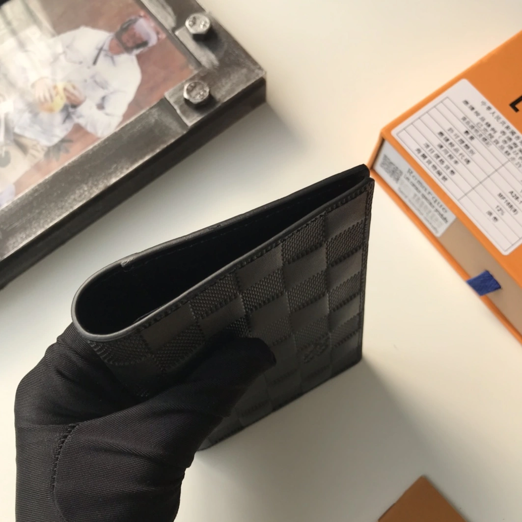 GoodFit 7359 Louis Vuitton Card Case For Unisex - Image 3