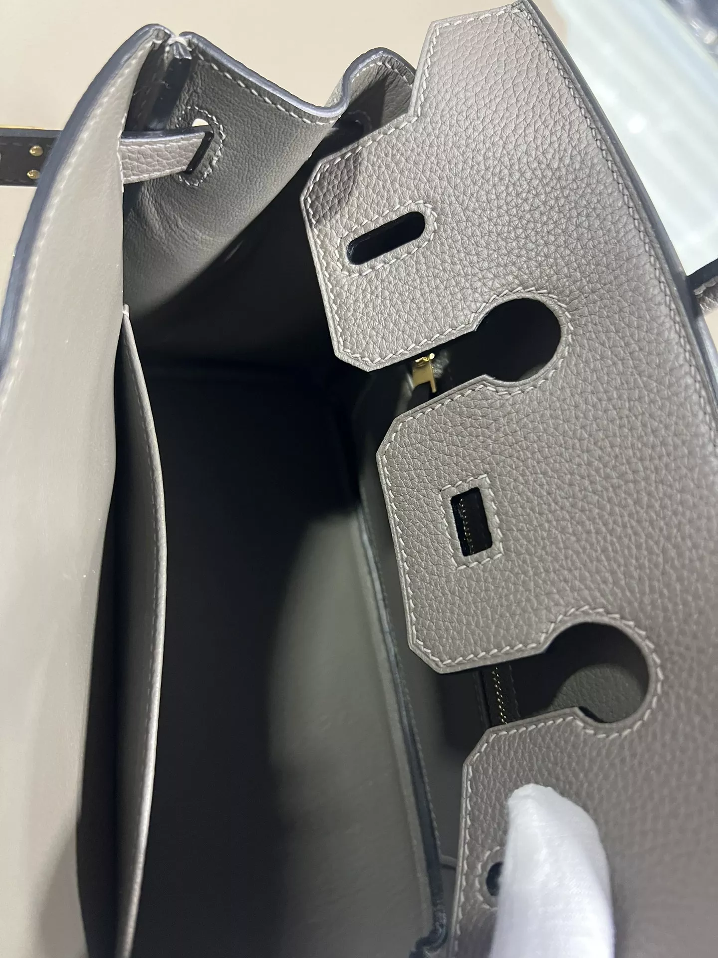 Hermes AAA Quality Handbags For Women Bold 222 - Image 5