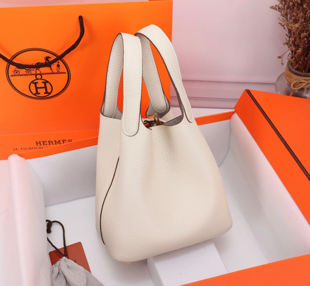 Hermes AAA Quality Handbags For Women Cozy 1357
