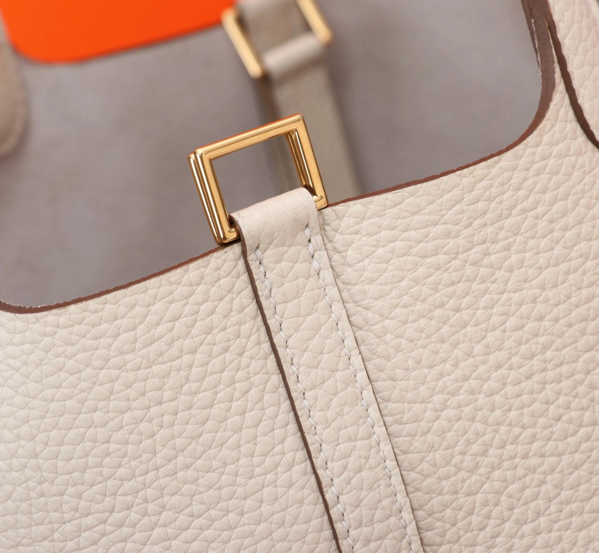 Hermes AAA Quality Handbags For Women Cozy 1357 - Image 8