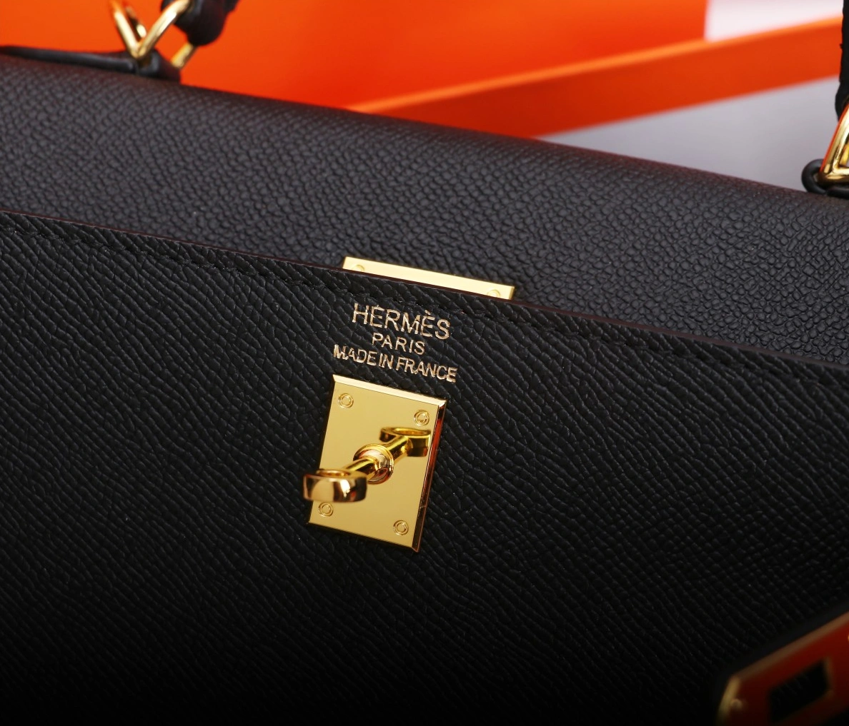 Hermes AAA Quality Handbags For Women Sleek 7514 - Image 4