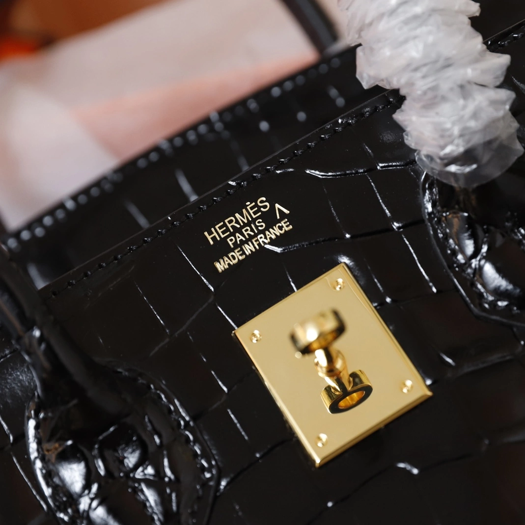 Hermes AAA Quality Handbags For Women Soft 9676