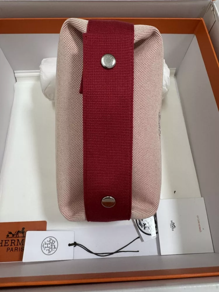 Hermes AAA Quality Handbags For Women Stylish 1372 - Image 4