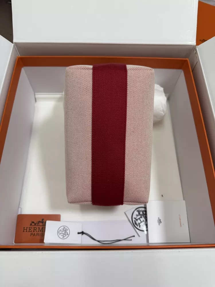 Hermes AAA Quality Handbags For Women Stylish 1372 - Image 5