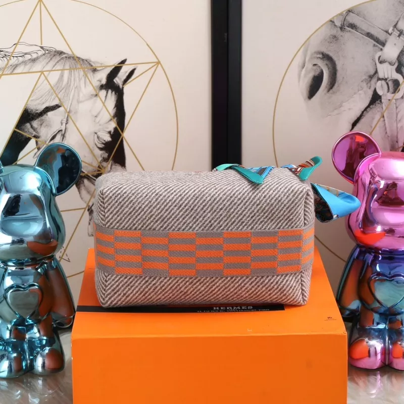 Hermes AAA Quality Handbags For Women Versatile 9889 - Image 4