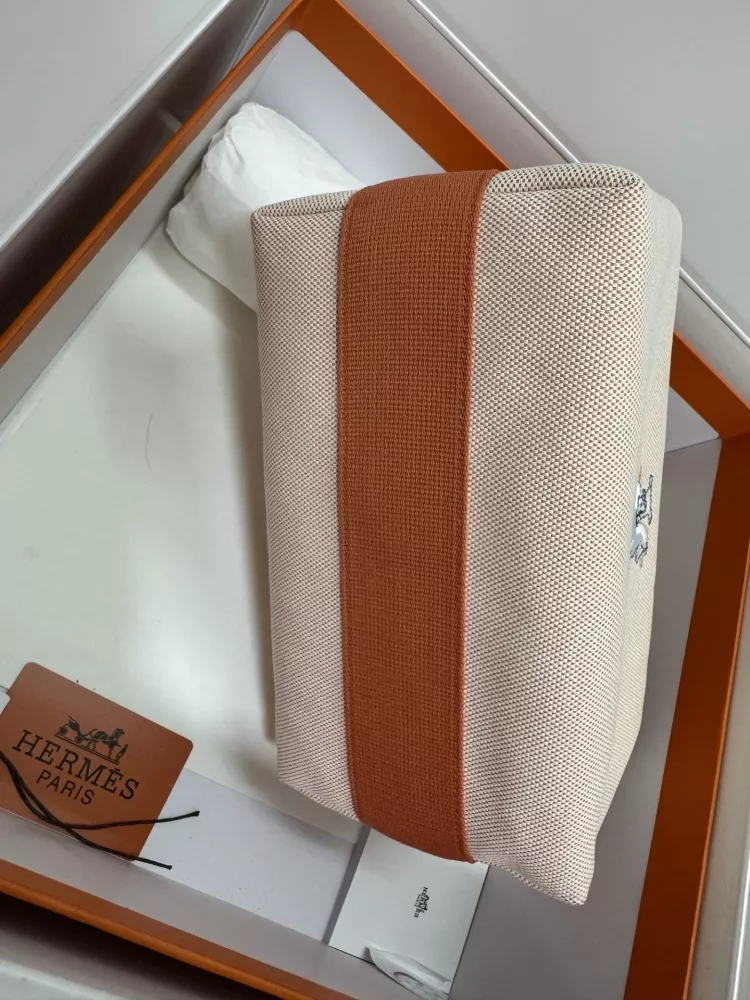 Hermes AAA Quality Handbags In Orange For Women HighQuality 7864 - Image 5