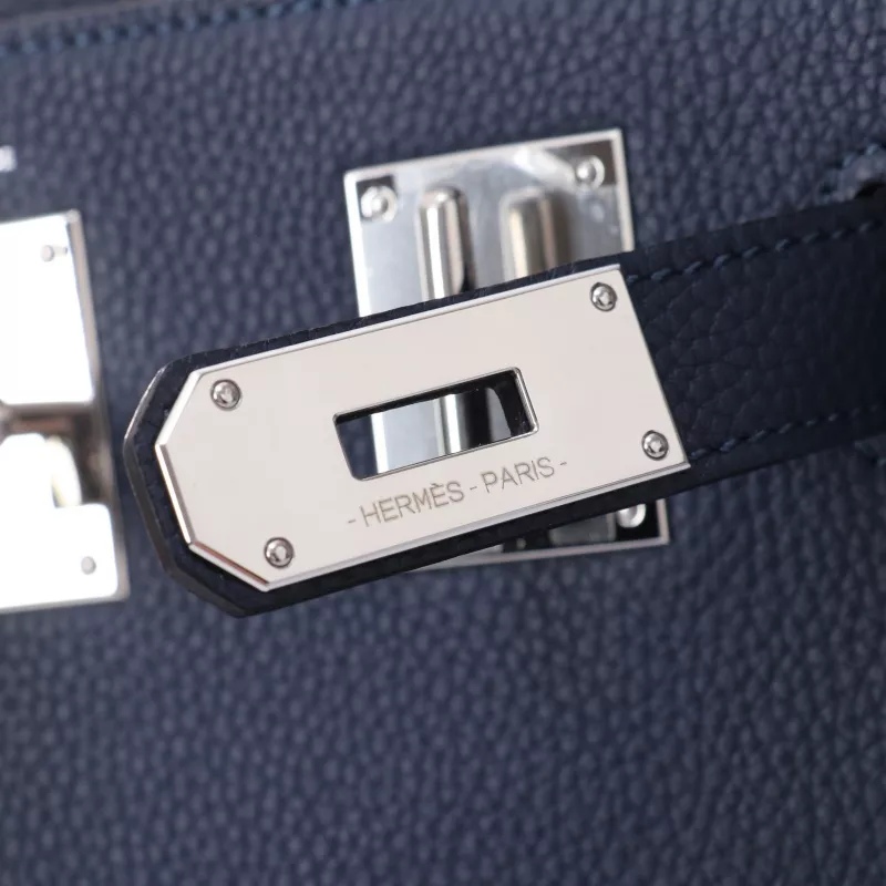 Hermes AAA Quality Messenger Bags In Navy For Unisex Trendsetting 2200 - Image 4