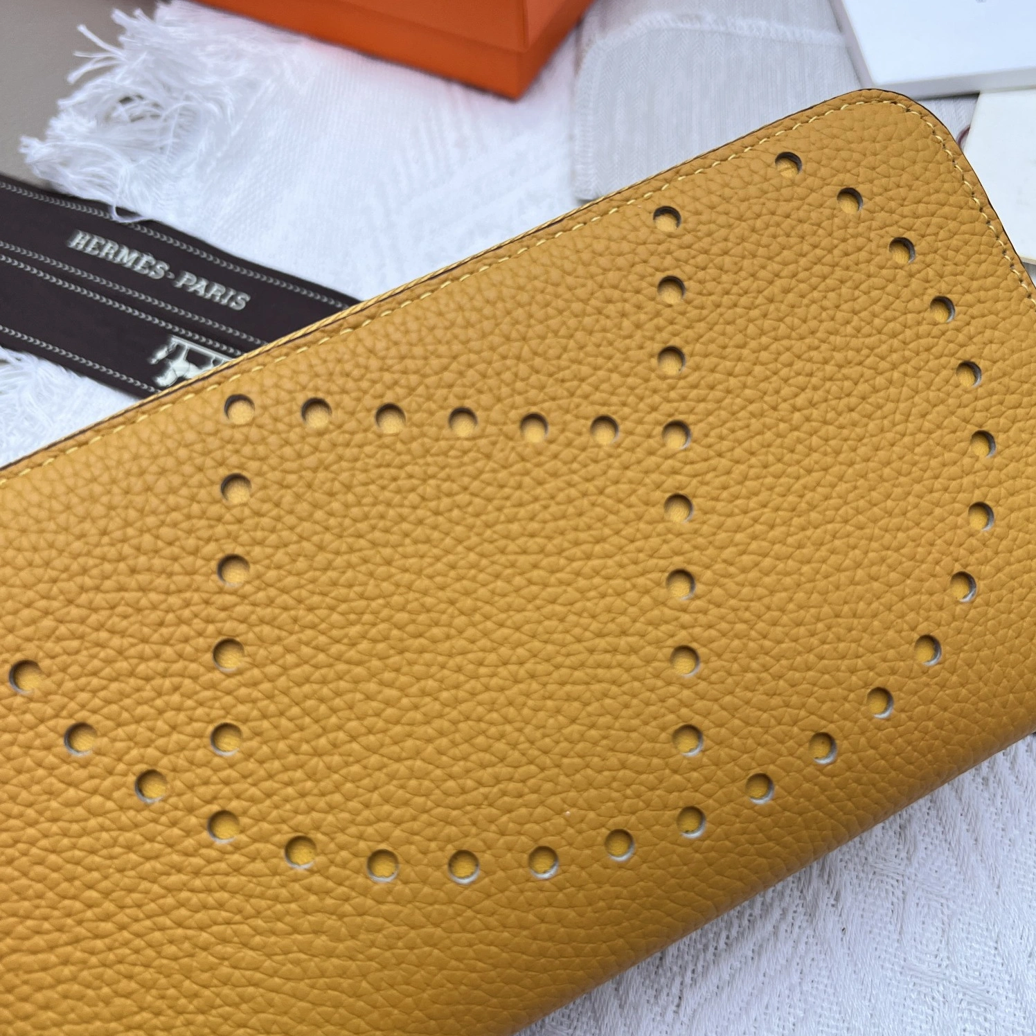 Hermes AAA Quality Wallets Sleek 8706 - Image 4