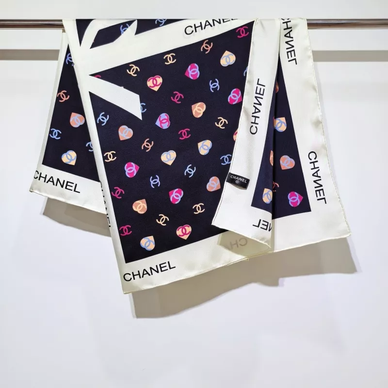 Lightweight 1912 Chanel Silk Squares - Image 6