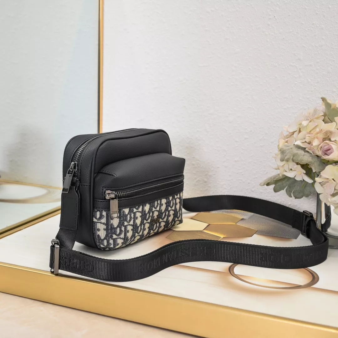 Lightweight 8024 Christian Dior AAA Man Messenger Bags