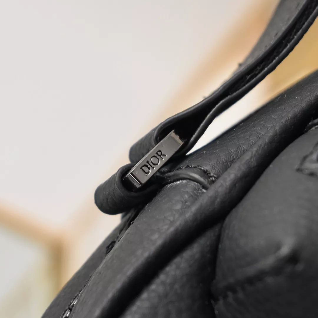 Lightweight 8024 Christian Dior AAA Man Messenger Bags - Image 6