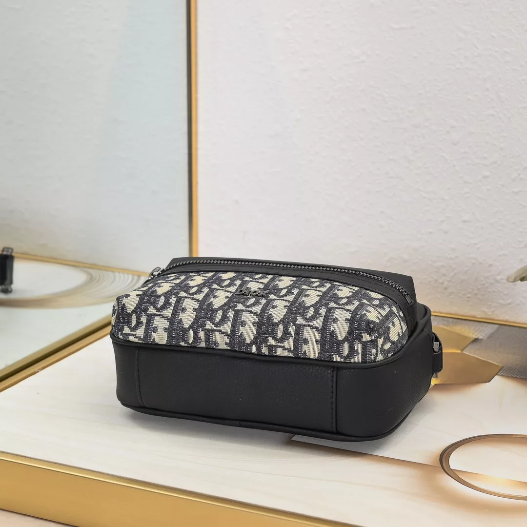 Lightweight 8024 Christian Dior AAA Man Messenger Bags - Image 7