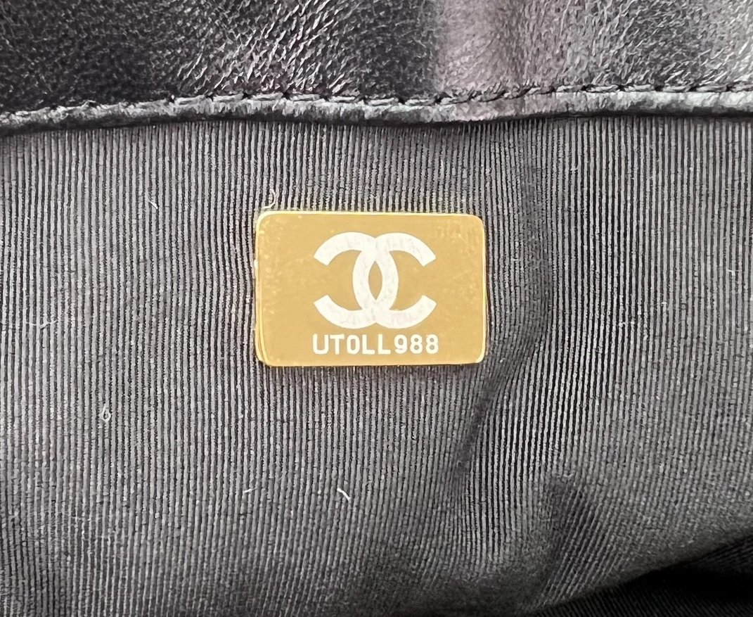 Lightweight 8546 Chanel AAA Quality Messenger Bags For Women - Image 8