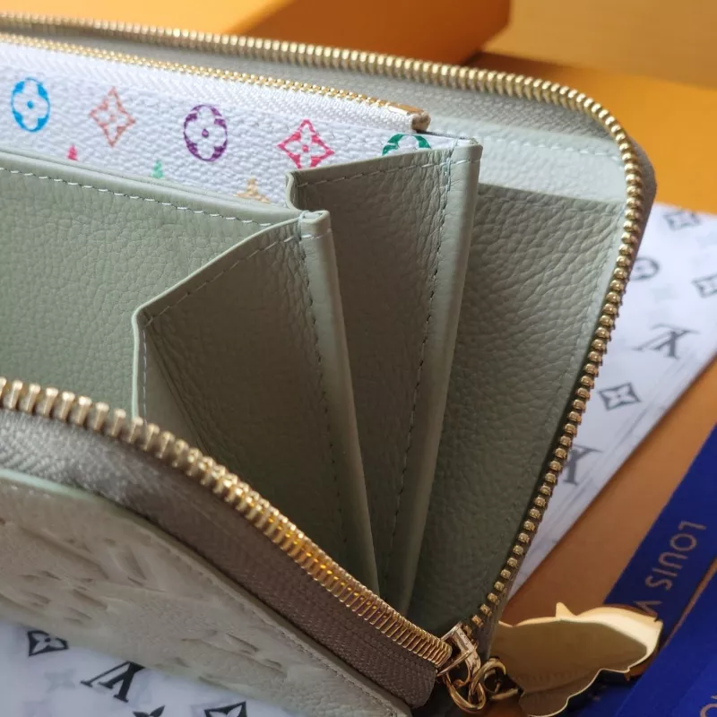 Louis Vuitton AAA Quality Card Case SmartChoice 9364 - Image 7