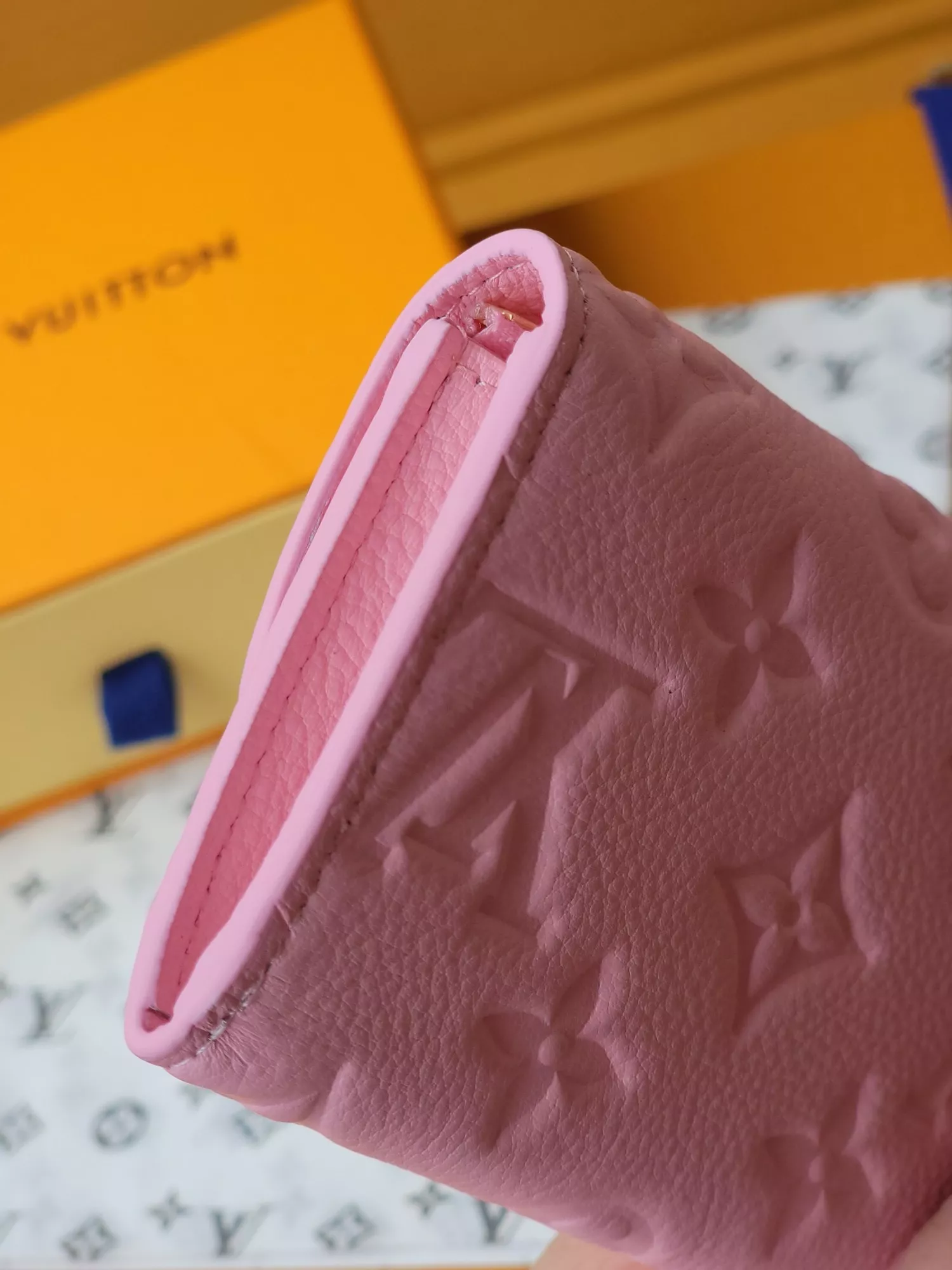 Louis Vuitton AAA Quality Card Case Soft 4463 - Image 3