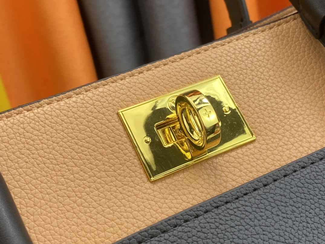 Louis Vuitton AAA Quality Handbags For Women Durable 4687 - Image 5