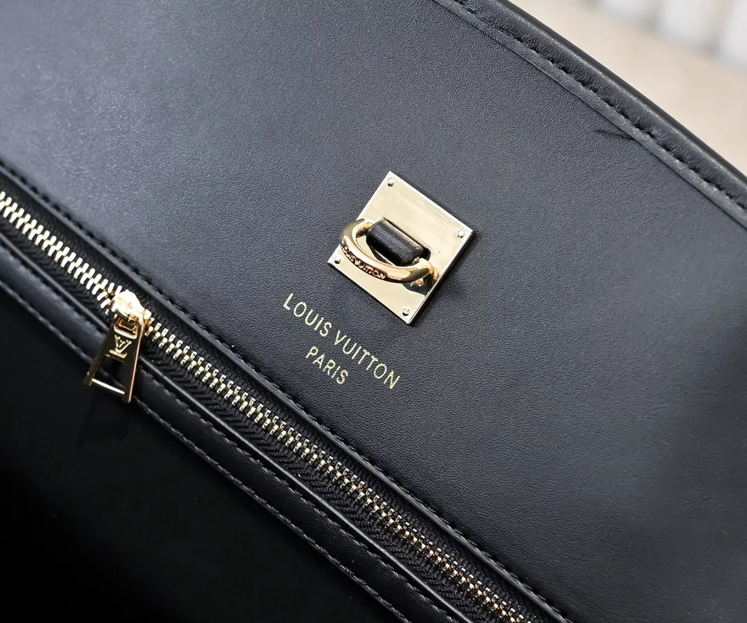 Louis Vuitton AAA Quality Handbags For Women NewStyle 2599 - Image 7