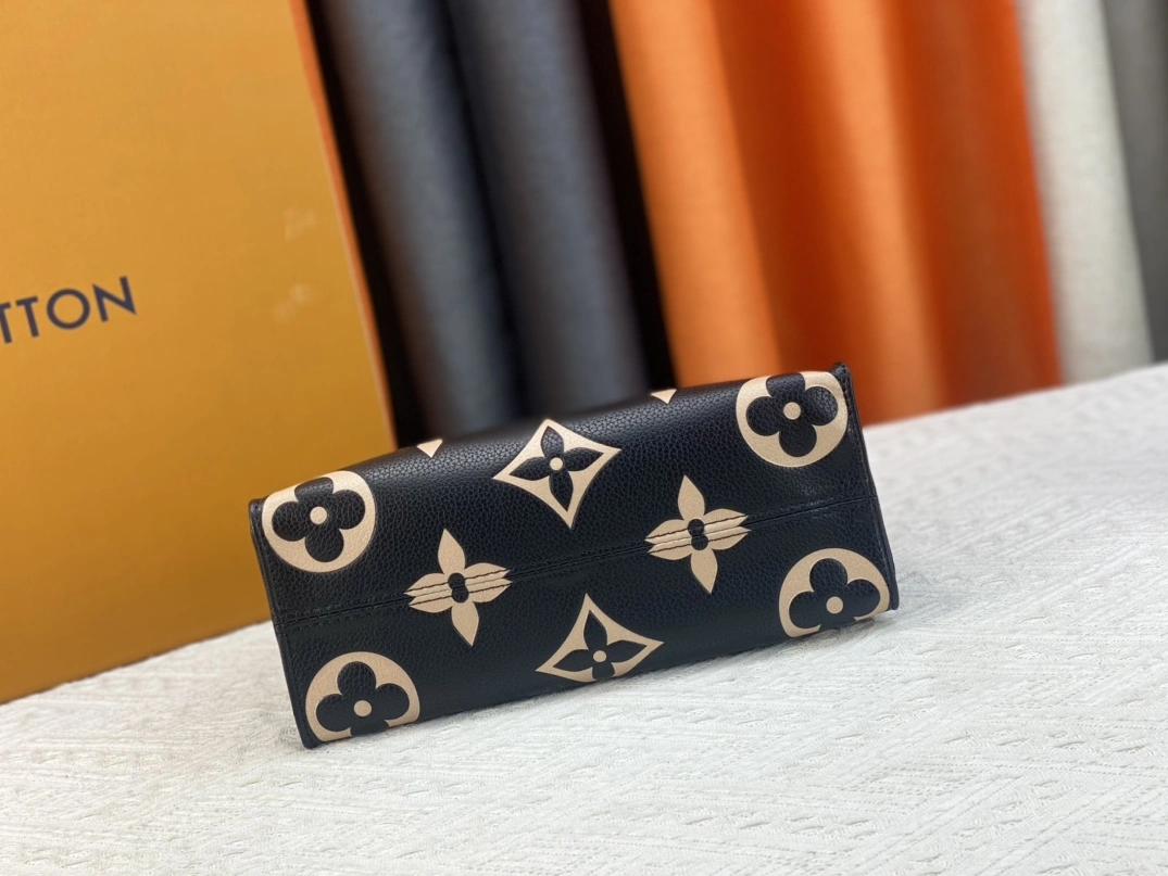 Louis Vuitton AAA Quality Handbags For Women Refined 5191 - Image 4