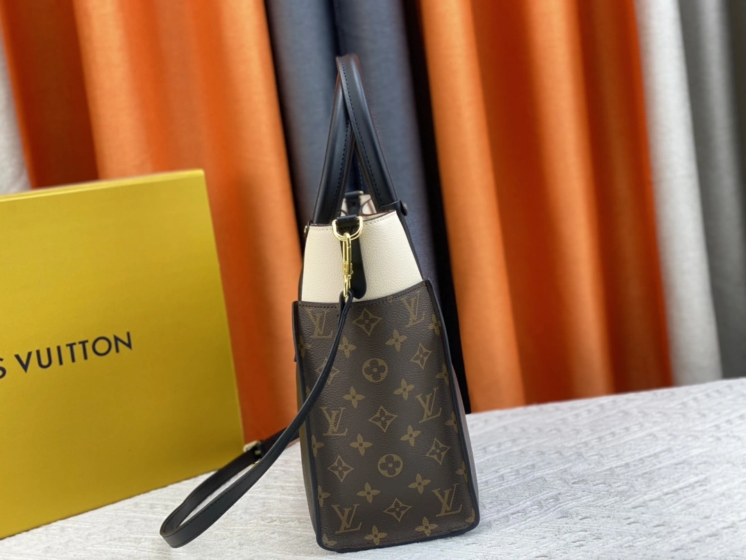 Louis Vuitton AAA Quality Handbags For Women Resilient 5592