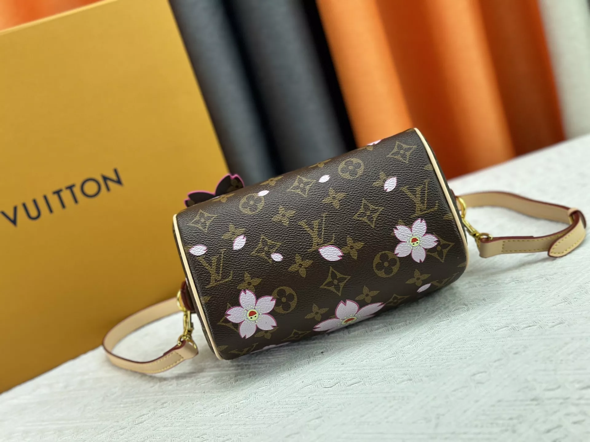 Louis Vuitton AAA Quality Handbags For Women Sleek 6045 - Image 5