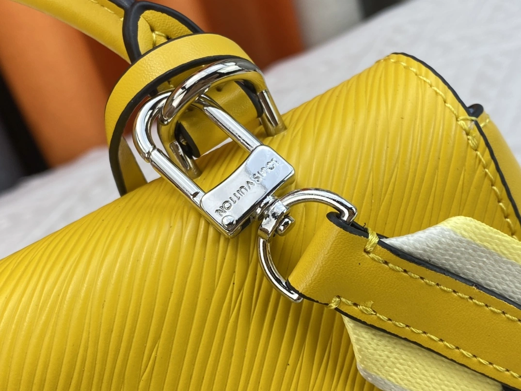 Louis Vuitton AAA Quality Handbags For Women Stylish 3876 - Image 6